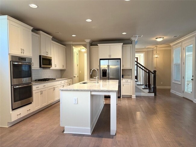 Building Photo - 6440 Bellmoore Park Ln