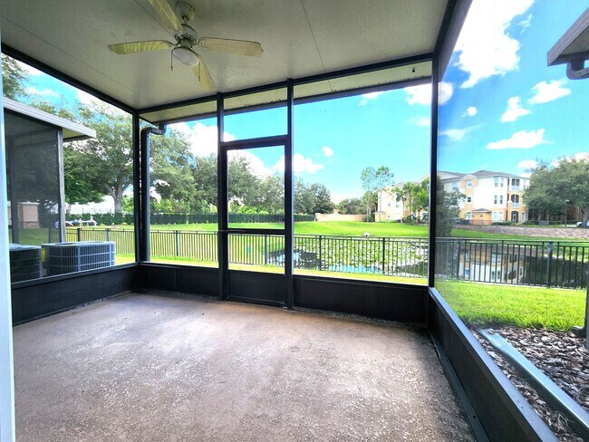 Building Photo - 2-story Spacious Townhome / Gated / Attach...