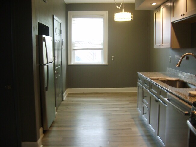 Building Photo - 110 Bidwell Pkwy