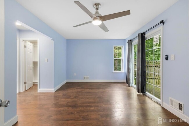 Building Photo - 1609 Mulberry Ct
