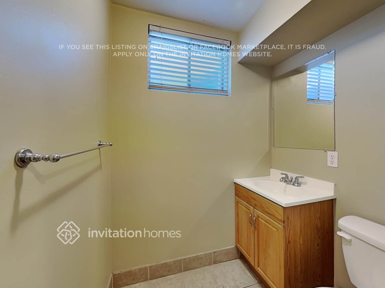 Building Photo - 1909 E 116th Ave