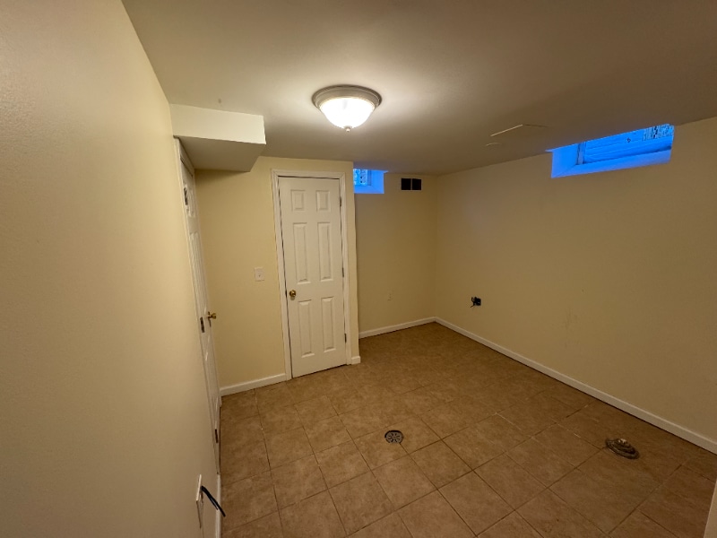 Building Photo - 8701 Brookville Rd