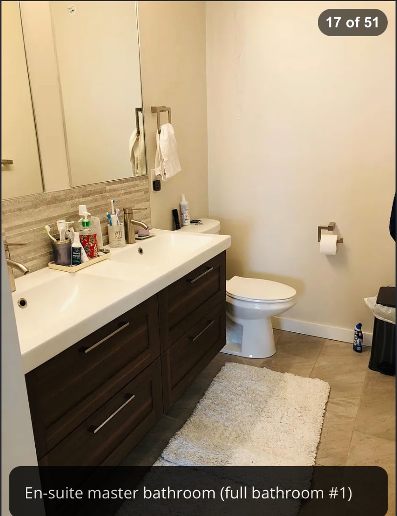 Master bathroom - 2015 S Hutchinson St