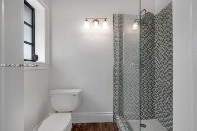 Building Photo - 9005 SW 56th St