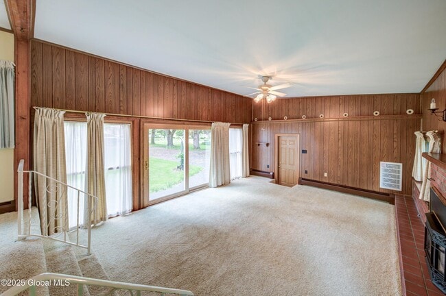 Building Photo - 107 Green Ave