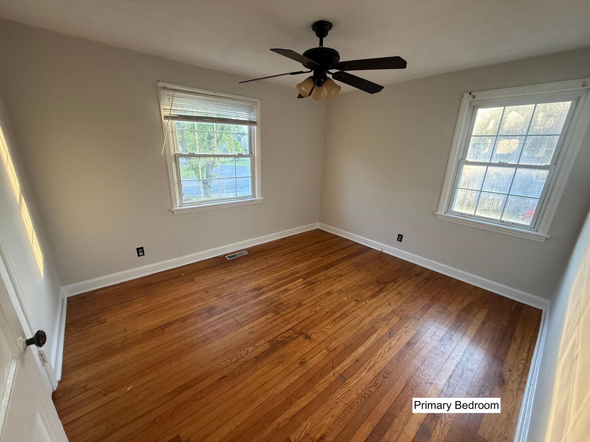 Building Photo - 109 Meadowbrook St