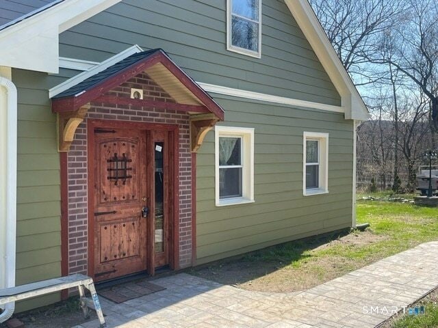 Building Photo - 446 Fall Mountain Rd