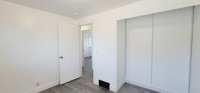 Building Photo - 13240 22nd Ave S