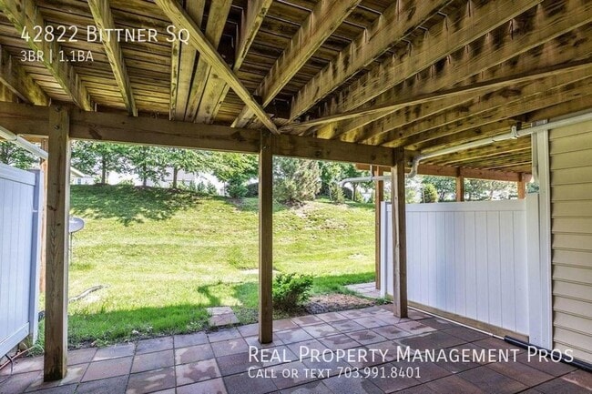 Building Photo - 42822 Bittner Square