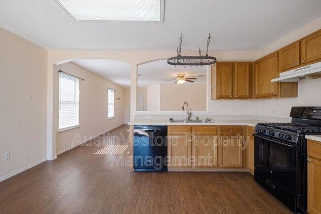 Building Photo - 17131 Dashwood Creek Dr