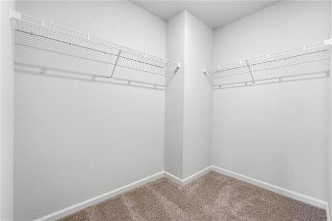 Building Photo - 255 Deerberry Dr