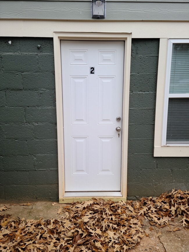 Unit two entrance - 1112 Regent St SW