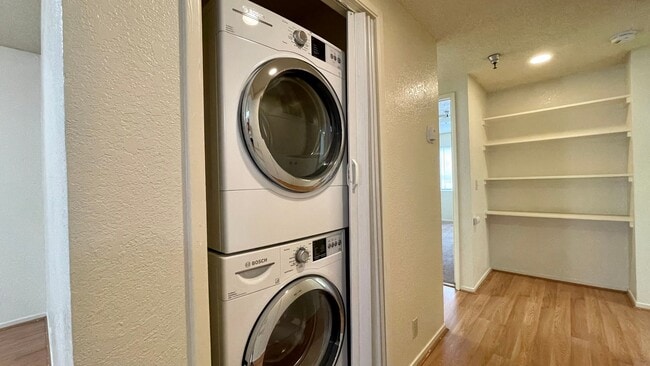 Building Photo - Upgraded 2 Bedroom, 2 Bathroom Cedar Creek Condo by Cal Poly