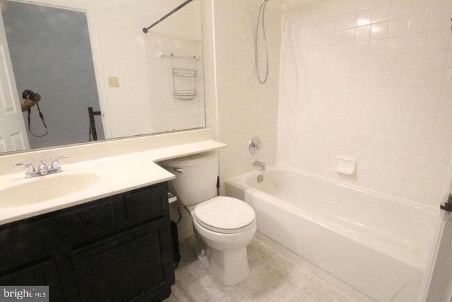 Building Photo - 410 Fleece Flower Dr
