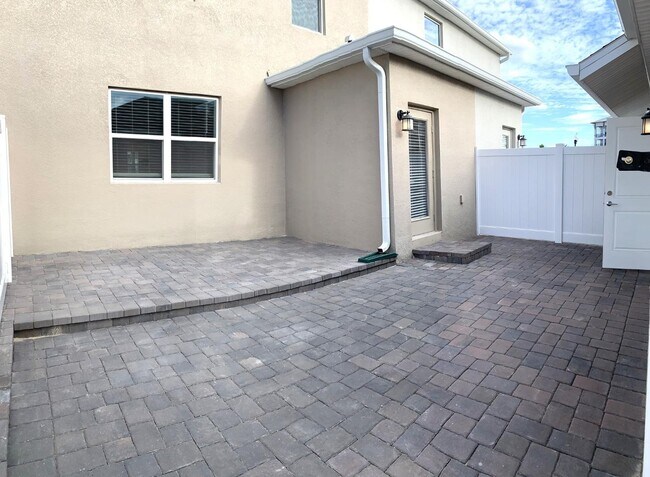 Building Photo - 10696 Words Dr