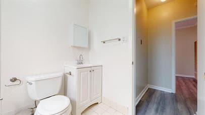Building Photo - Top-Floor 3BR with Renovated Kitchen Acros...