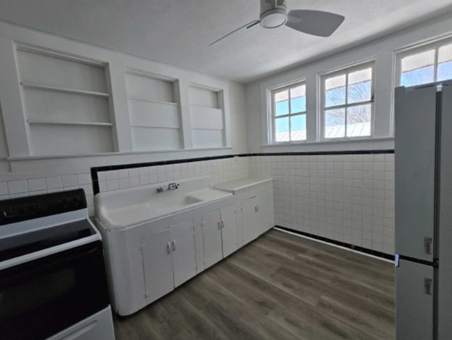 Building Photo - 2904 W Chestnut St