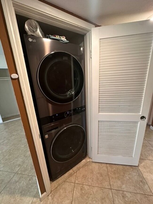 Building Photo - 2BD | 2BA Condo in Spring Valley!