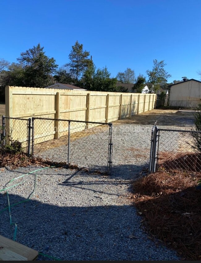 Building Photo - 6405 Myrtle Grove Rd