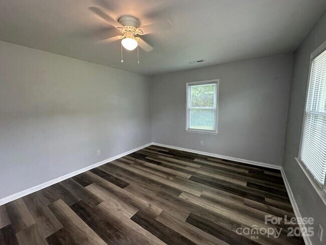 Building Photo - 48708 US-52