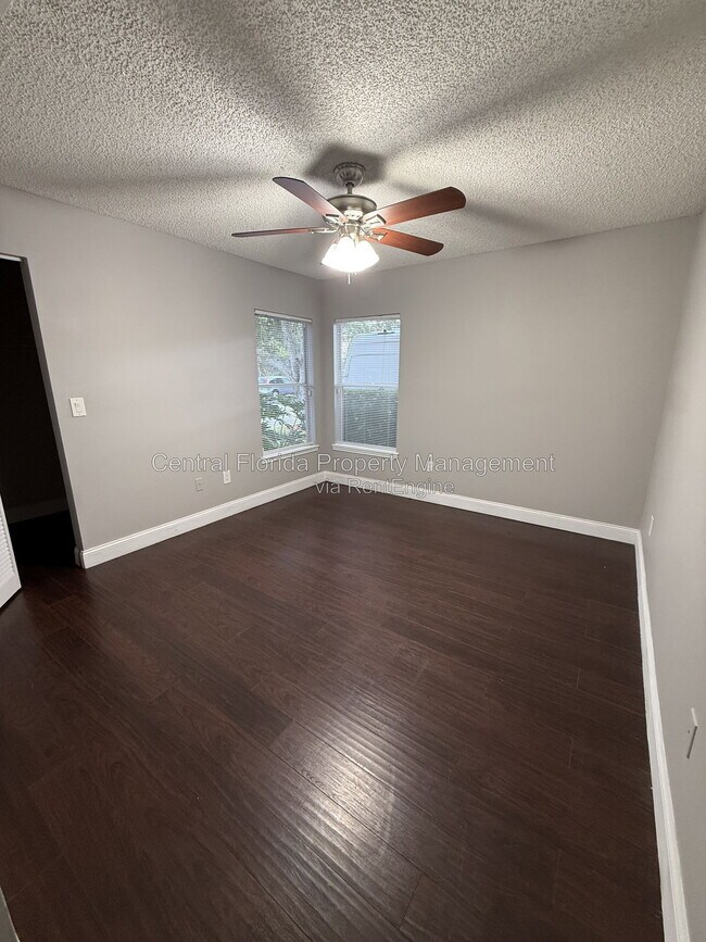 Building Photo - 2501 Grassy Point Dr