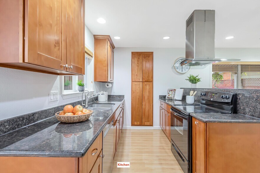 Building Photo - 2590 Poplarwood Way