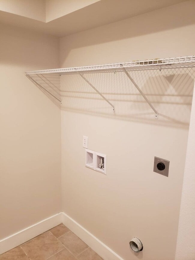 Building Photo - Waterfront Townhome near Tyndall AFB! *1/2 OFF Security Deposit for Active-Duty Military!*