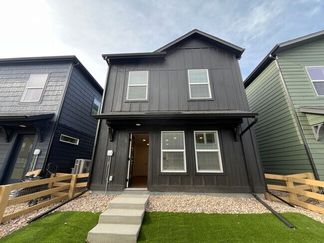 Building Photo - Fantastic New Home in Mosaic