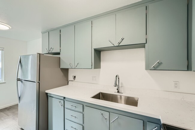 Building Photo - Amazing 1bed/1bath Apartment in White Center!