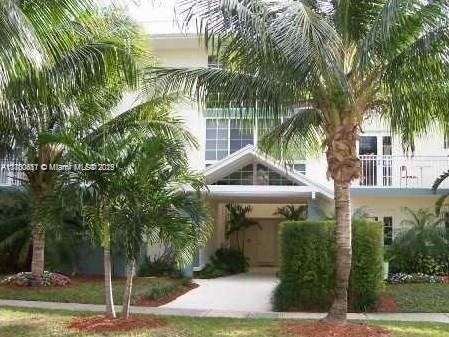 Primary Photo - 290 Sunrise Dr