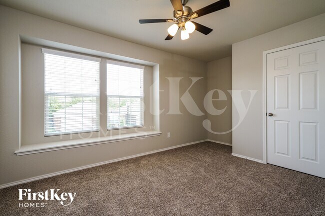 Building Photo - 133 Waxberry Dr