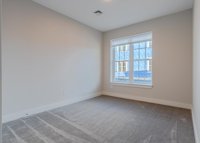 Building Photo - 18 Sullivan St