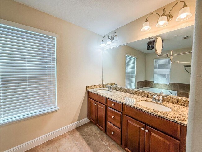 Building Photo - 1130 Clifton Springs Ln