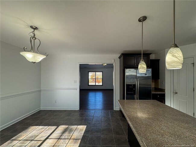 Building Photo - 142 Crestwood Ln