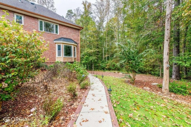 Building Photo - 661 Luther Ct
