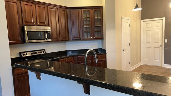 Building Photo - 903 Towhee Ct