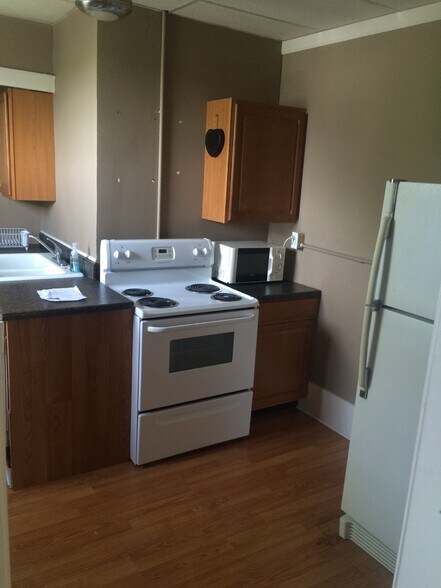 Building Photo - 316 Cobun Ave