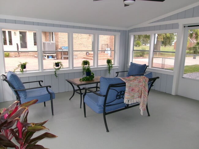 Building Photo - 3 Talbot Ave