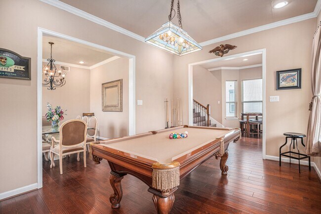 Building Photo - 1333 N Meyer Ave