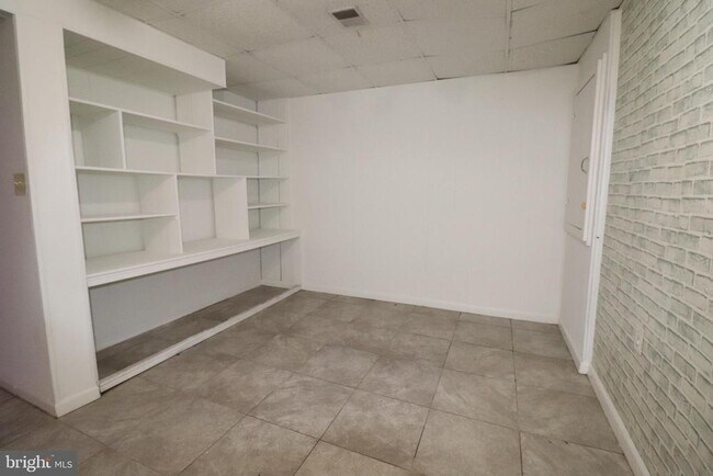 Building Photo - 138 Sharpstead Ln