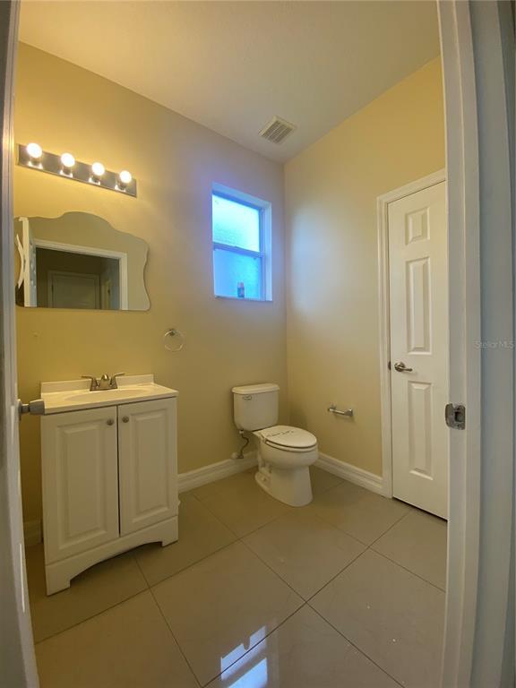 Building Photo - 611 1st Cape Coral Dr