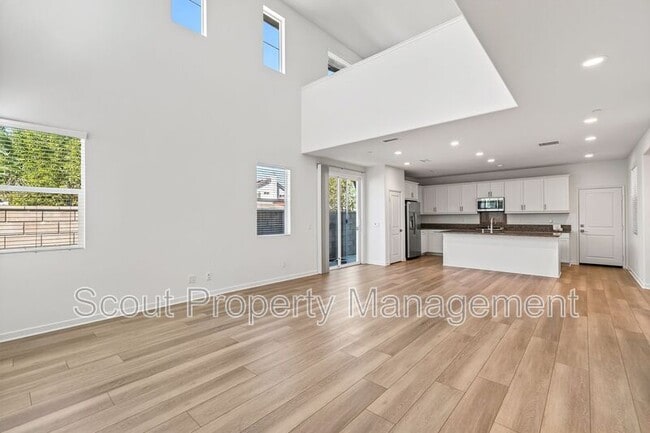 Building Photo - 45079 Via Vela Via