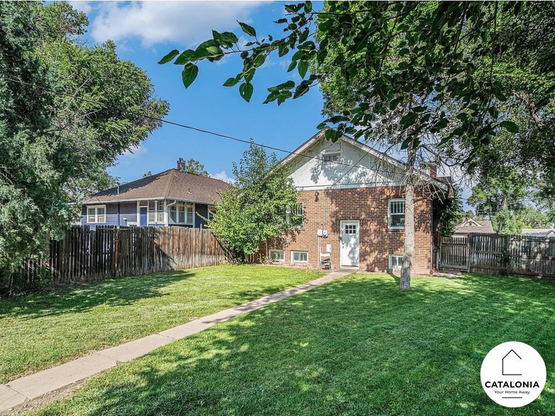 Fully fenced backyard accessible from your private off street parking. - 2025 8th Ave