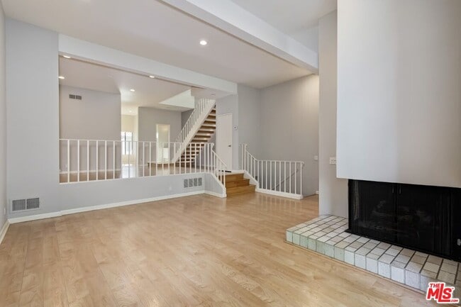 Building Photo - 1560 Michael Ln