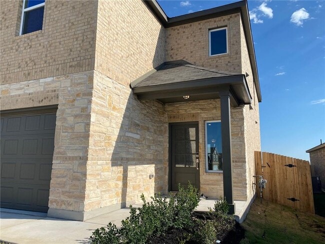 Building Photo - 670 Pepperbark Loop