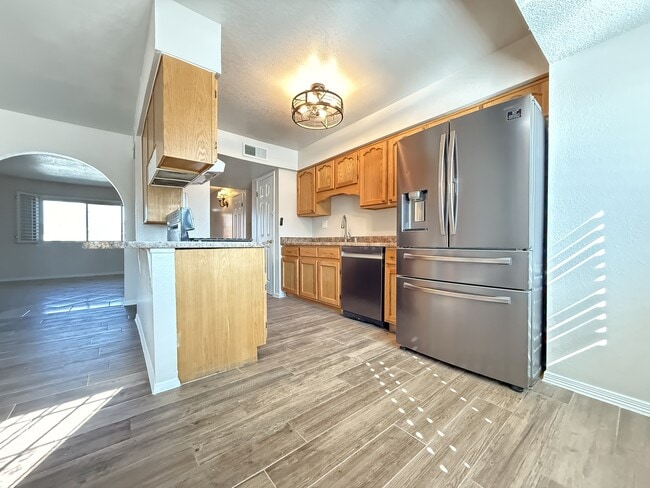 Building Photo - 9321 Sorbonne Dr