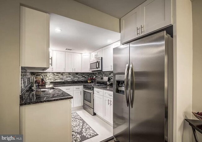 Building Photo - 14822 Bryan Ct