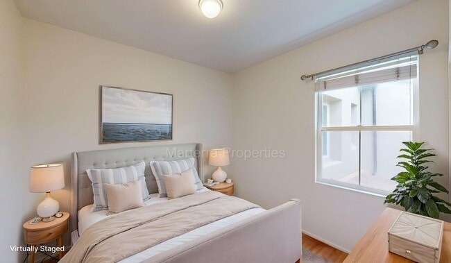 Building Photo - Amazing 2 Bedroom/2.5 Bathroom