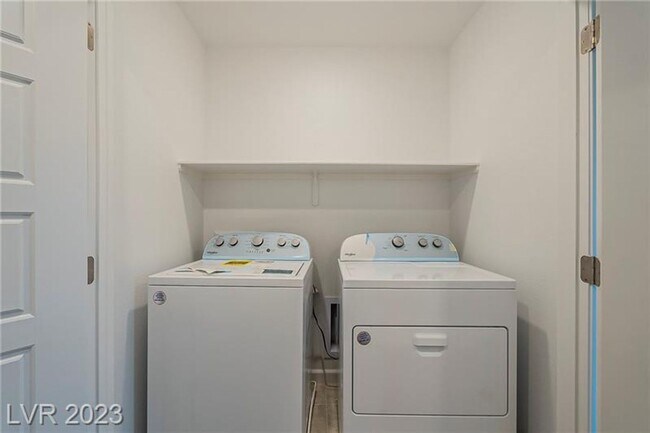 Building Photo - Charming Retreat in 89011