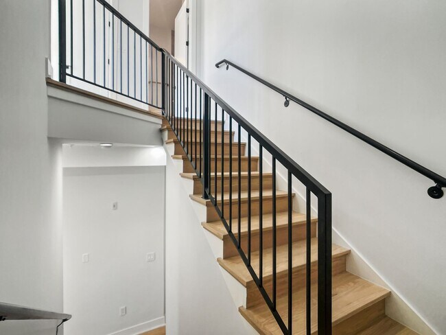 Building Photo - 4905 Georgia Ave NW